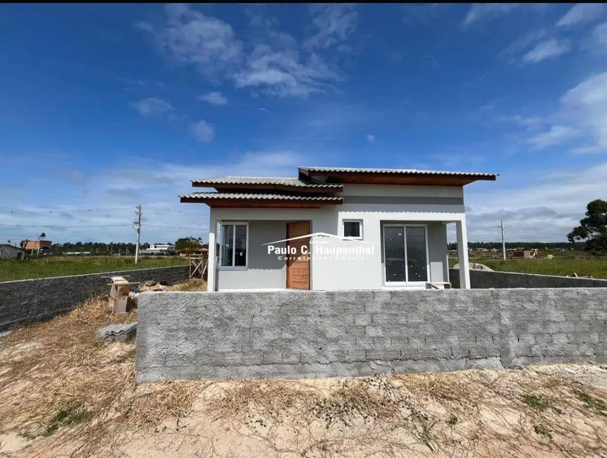 Foto 1 de Casa com 3 quartos à venda, 150m2 em Ararangua - SC