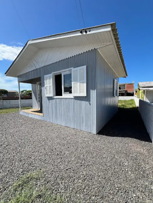 Foto 2 de Casa com 2 quartos à venda, 360m2 em Balneario Arroio Do Silva - SC