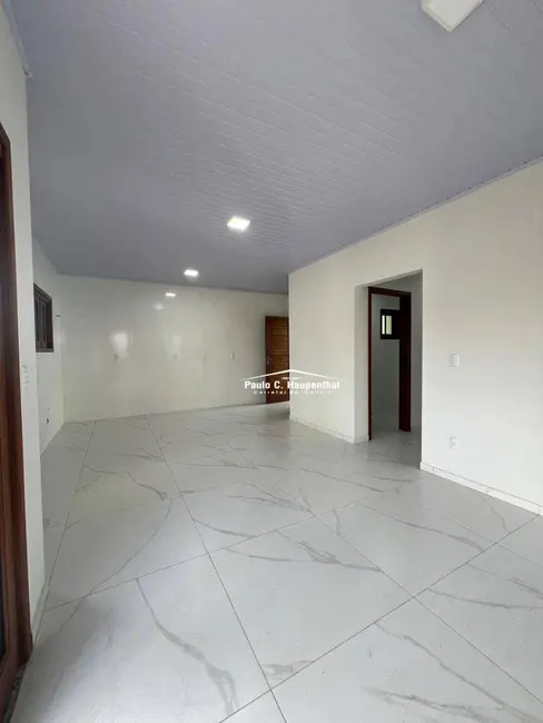 Foto 3 de Casa com 3 quartos à venda, 300m2 em Balneario Arroio Do Silva - SC