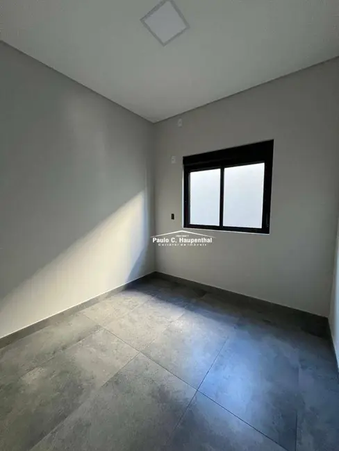 Foto 8 de Casa com 3 quartos à venda, 300m2 em Ararangua - SC