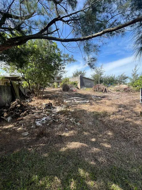 Foto 1 de Terreno / Lote à venda, 300m2 em Balneario Arroio Do Silva - SC