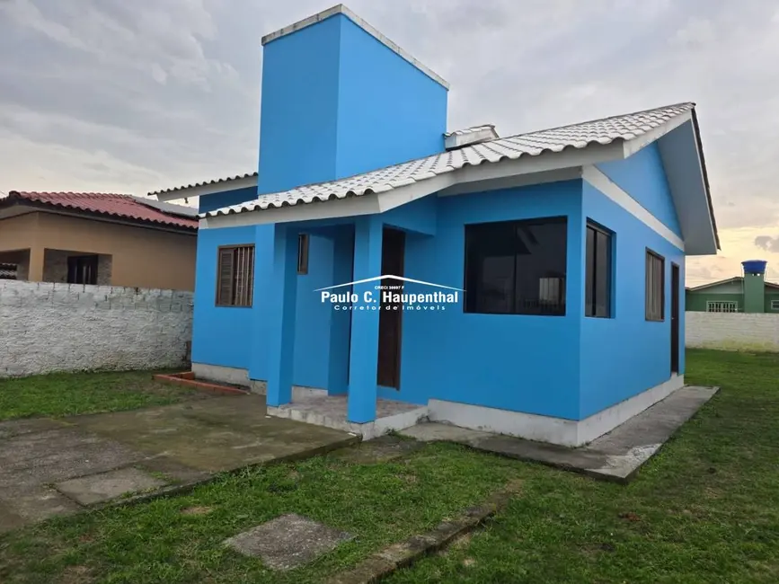 Casa com 2 quartos à venda, 360m2 em Balneario Arroio Do Silva - SC - imagem 1 Foto 1 de Casa com 2 quartos à venda, 360m2 em Balneario Arroio Do Silva - SC