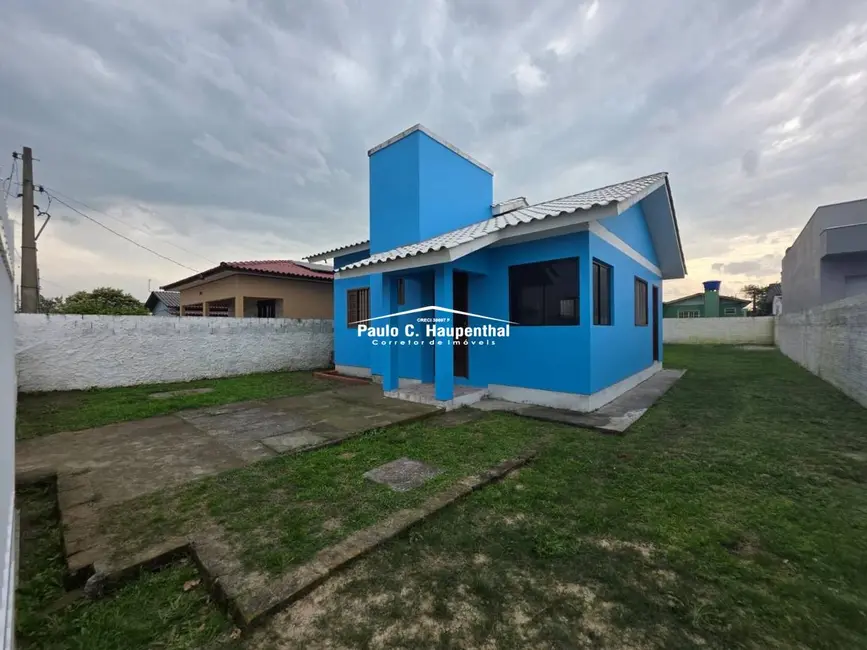 Casa com 2 quartos à venda, 360m2 em Balneario Arroio Do Silva - SC - imagem 2 Foto 2 de Casa com 2 quartos à venda, 360m2 em Balneario Arroio Do Silva - SC