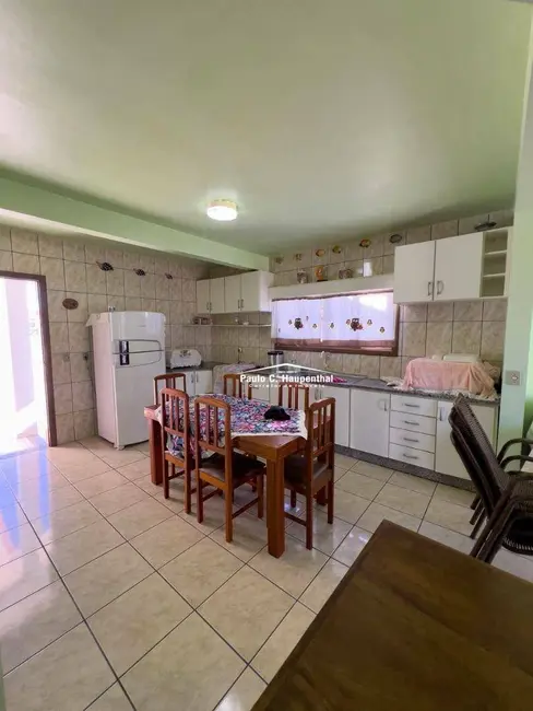 Foto 4 de Casa com 4 quartos à venda, 390m2 em Centro, Balneario Arroio Do Silva - SC