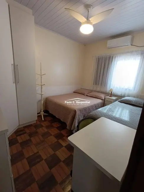 Foto 9 de Casa com 5 quartos à venda, 270m2 em Centro, Balneario Arroio Do Silva - SC