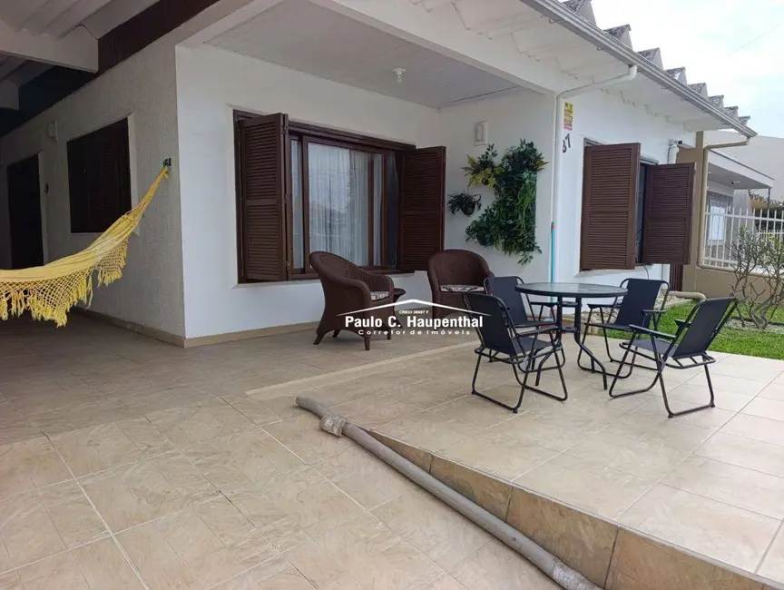 Foto 1 de Casa com 5 quartos à venda, 270m2 em Centro, Balneario Arroio Do Silva - SC
