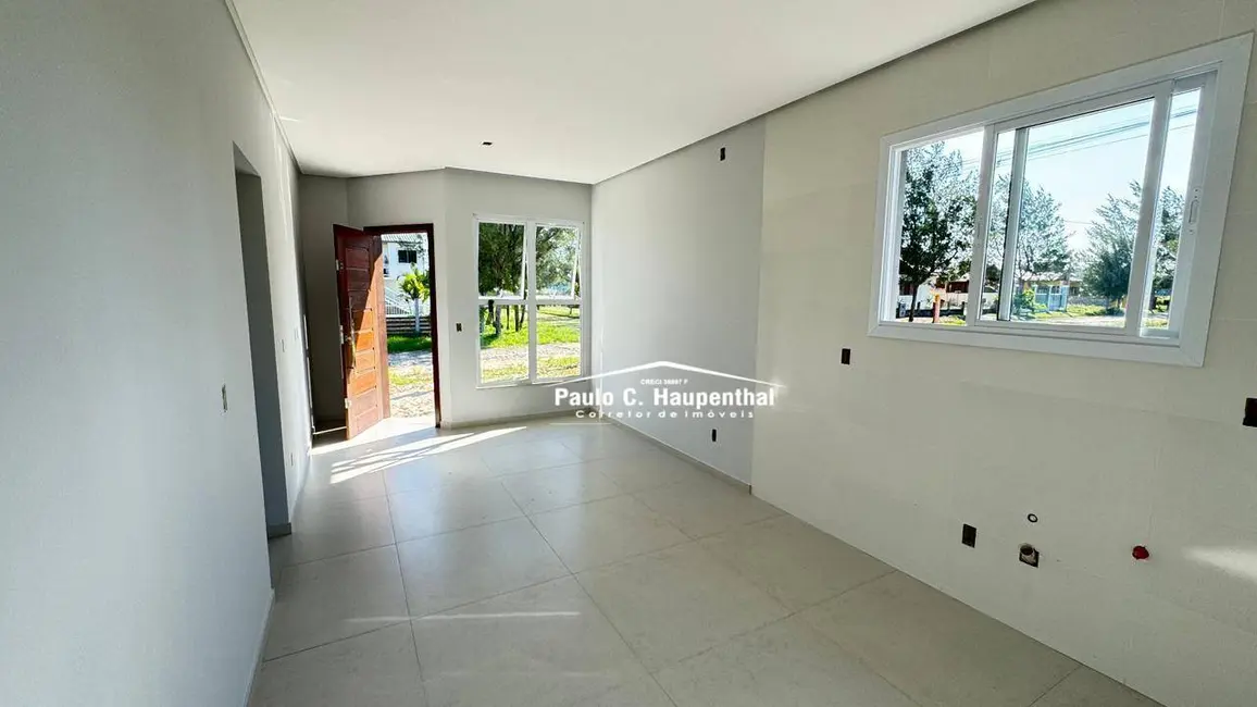 Foto 5 de Casa com 3 quartos à venda, 300m2 em Balneario Gaivota - SC
