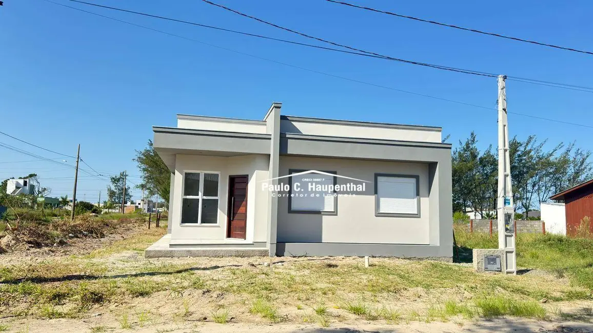 Foto 2 de Casa com 3 quartos à venda, 300m2 em Balneario Gaivota - SC
