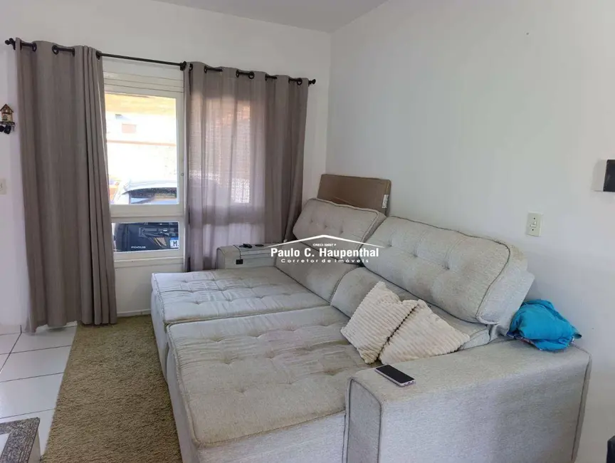Foto 4 de Sobrado com 2 quartos à venda, 48m2 em Balneario Arroio Do Silva - SC