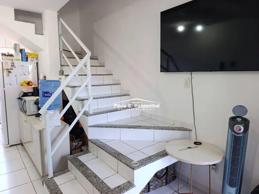 Foto 7 de Sobrado com 2 quartos à venda, 48m2 em Balneario Arroio Do Silva - SC