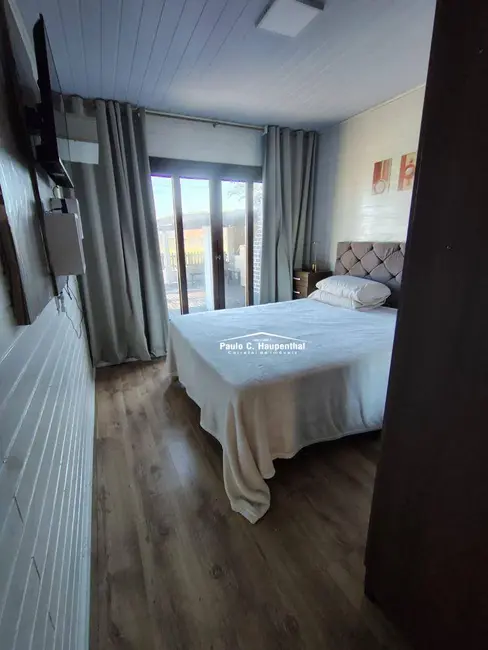 Foto 9 de Casa com 4 quartos à venda, 310m2 em Balneario Arroio Do Silva - SC