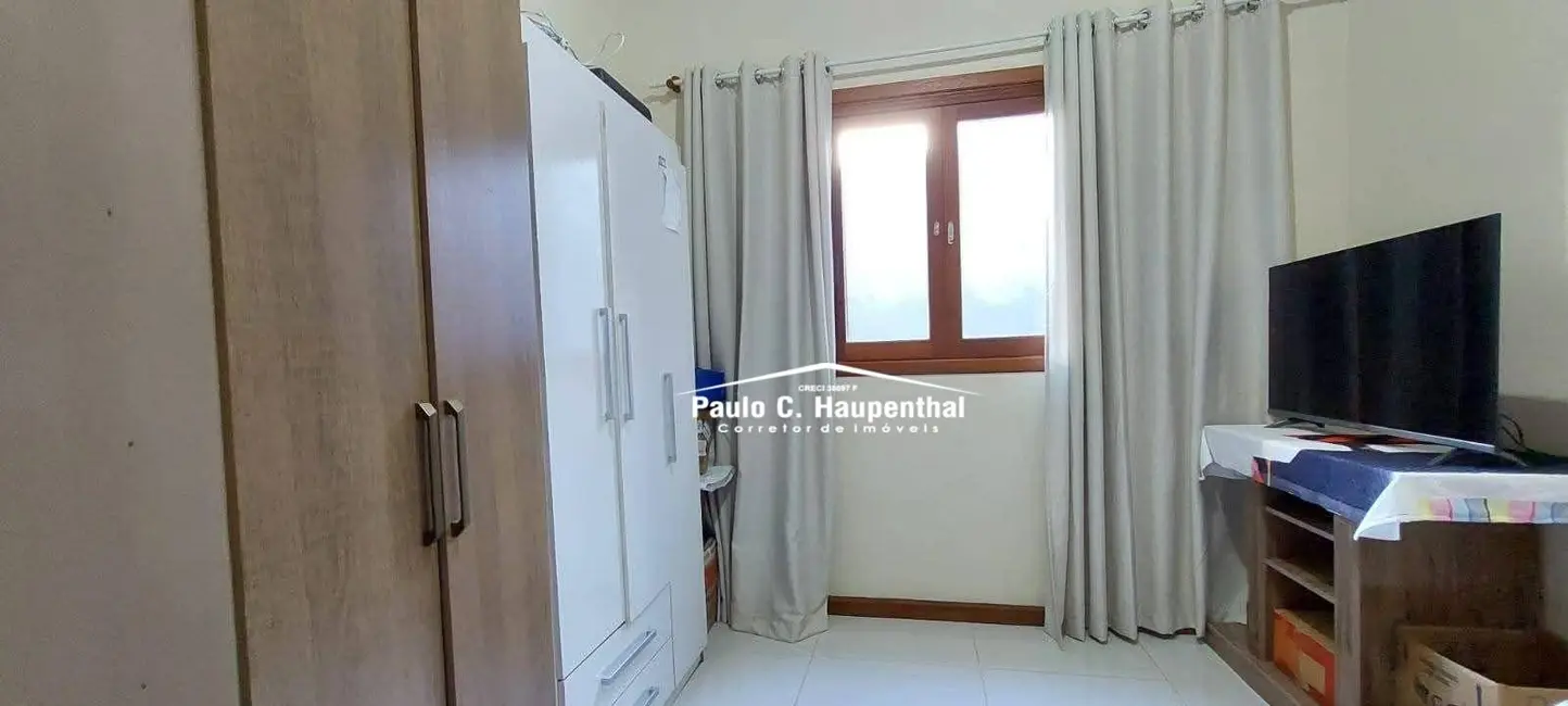 Foto 8 de Casa com 3 quartos à venda, 300m2 em Coloninha, Ararangua - SC