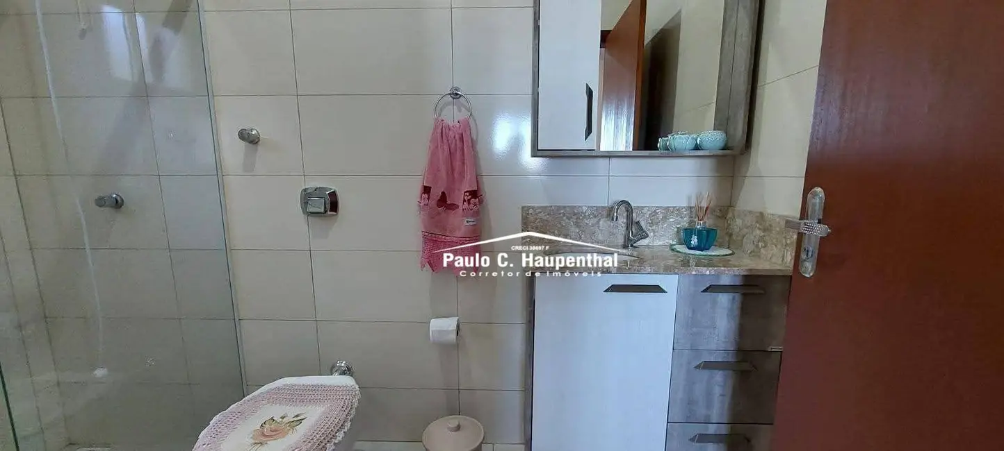 Foto 9 de Casa com 3 quartos à venda, 300m2 em Coloninha, Ararangua - SC
