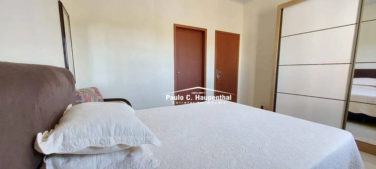 Foto 6 de Casa com 3 quartos à venda, 300m2 em Coloninha, Ararangua - SC