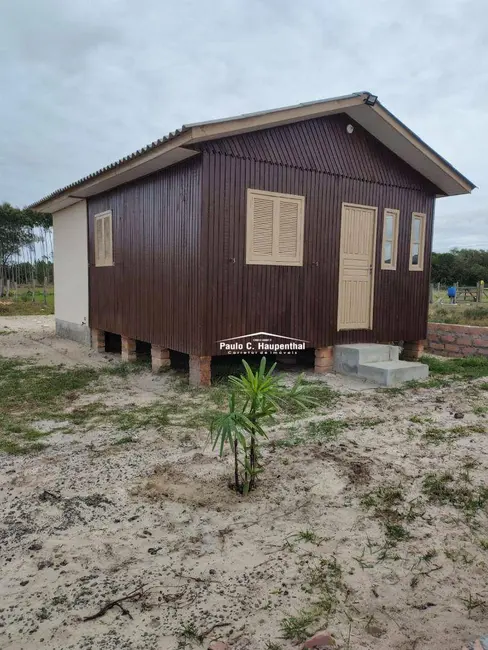 Foto 3 de Casa com 2 quartos à venda, 300m2 em Balneario Arroio Do Silva - SC