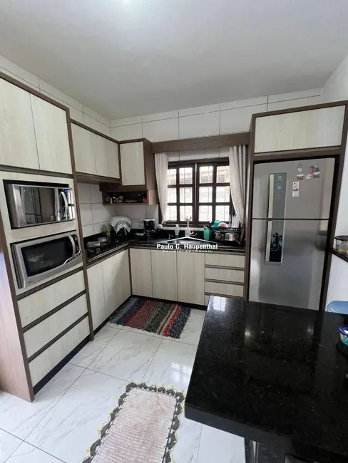 Foto 5 de Casa com 3 quartos à venda, 325m2 em Ararangua - SC