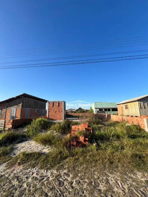 Foto 2 de Terreno / Lote à venda, 300m2 em Balneario Arroio Do Silva - SC