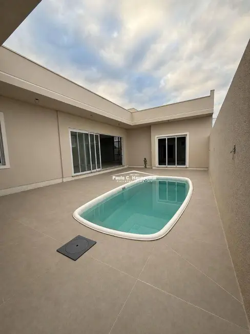 Foto 2 de Casa com 3 quartos à venda, 310m2 em Ararangua - SC
