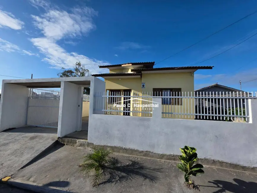 Casa com 3 quartos à venda, 300m2 em Balneario Arroio Do Silva - SC - imagem 1 Foto 1 de Casa com 3 quartos à venda, 300m2 em Balneario Arroio Do Silva - SC