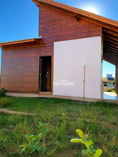 Casa com 3 quartos para alugar, 325m2 em Balneario Arroio Do Silva - SC - imagem 2 Foto 2 de Casa com 3 quartos para alugar, 325m2 em Balneario Arroio Do Silva - SC