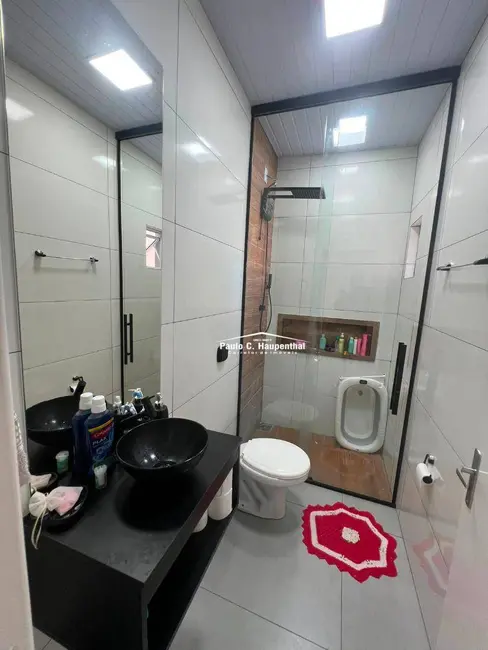 Foto 2 de Casa com 2 quartos à venda, 150m2 em Balneario Arroio Do Silva - SC