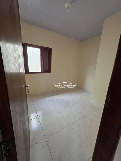 Foto 6 de Casa com 2 quartos à venda, 130m2 em Ararangua - SC