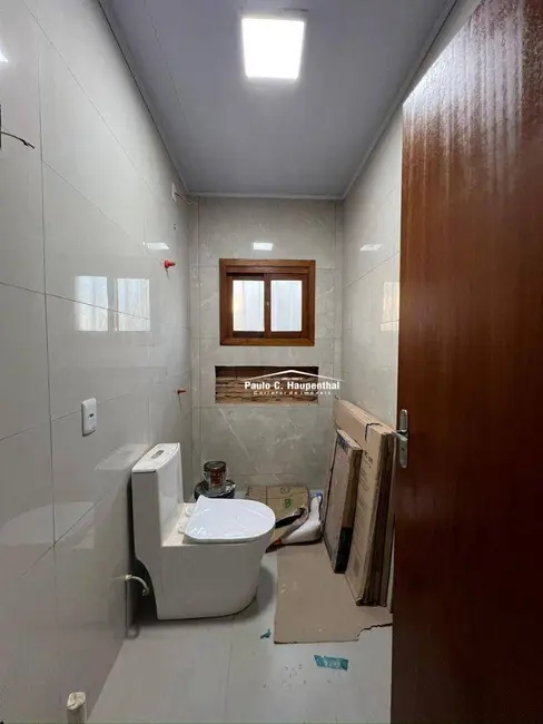 Foto 9 de Casa com 3 quartos à venda, 300m2 em Balneario Arroio Do Silva - SC