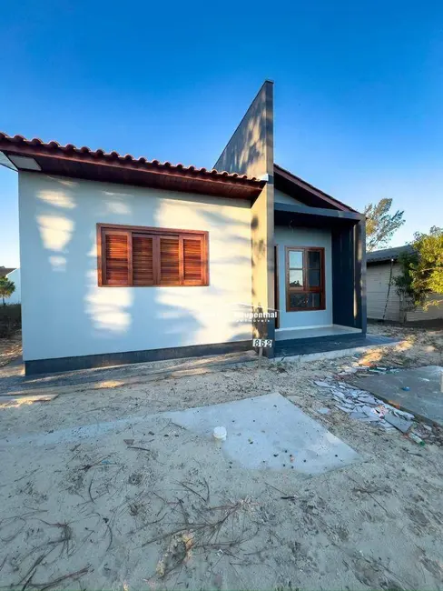 Foto 2 de Casa com 3 quartos à venda, 300m2 em Balneario Arroio Do Silva - SC