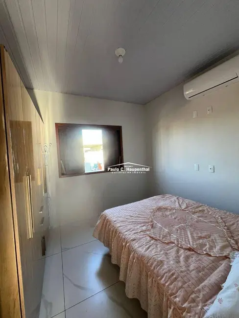 Casa com 2 quartos à venda e para alugar, 300m2 em Balneario Arroio Do Silva - SC - imagem 6 Foto 6 de Casa com 2 quartos à venda e para alugar, 300m2 em Balneario Arroio Do Silva - SC