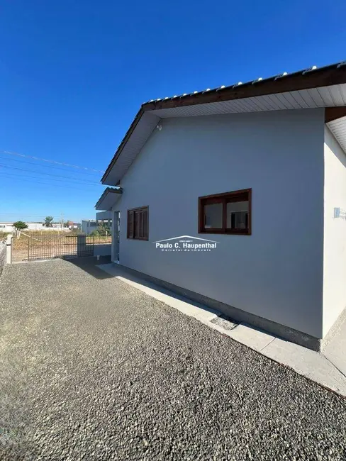 Casa com 2 quartos à venda e para alugar, 300m2 em Balneario Arroio Do Silva - SC - imagem 8 Foto 8 de Casa com 2 quartos à venda e para alugar, 300m2 em Balneario Arroio Do Silva - SC
