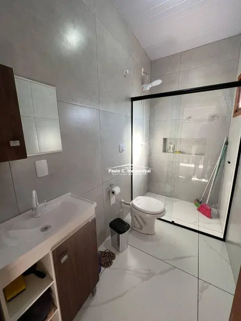 Casa com 2 quartos à venda e para alugar, 300m2 em Balneario Arroio Do Silva - SC - imagem 7 Foto 7 de Casa com 2 quartos à venda e para alugar, 300m2 em Balneario Arroio Do Silva - SC