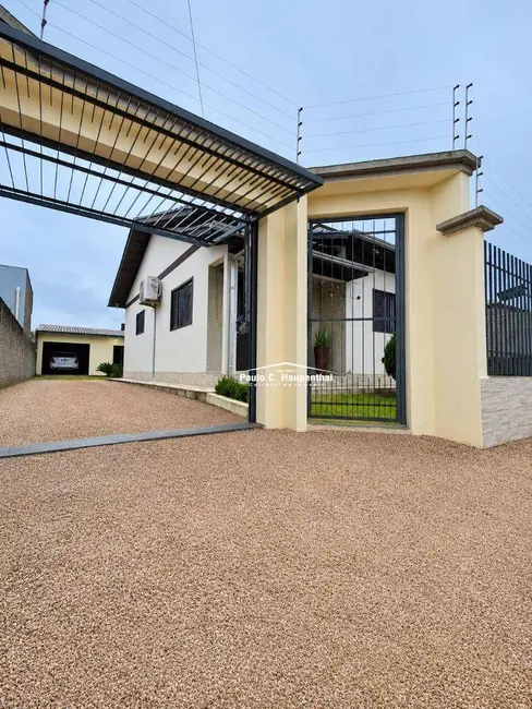 Casa com 3 quartos à venda, 360m2 em Ararangua - SC - imagem 2 Foto 2 de Casa com 3 quartos à venda, 360m2 em Ararangua - SC