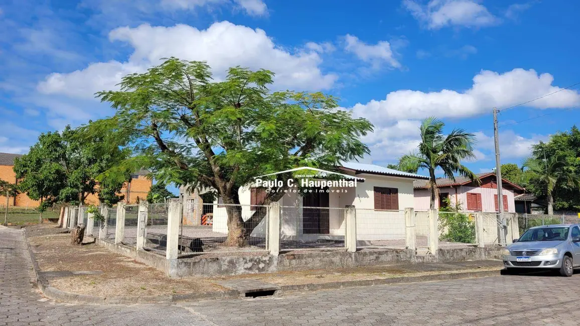Foto 1 de Casa com 3 quartos à venda, 348m2 em Jardim Cibeli, Ararangua - SC