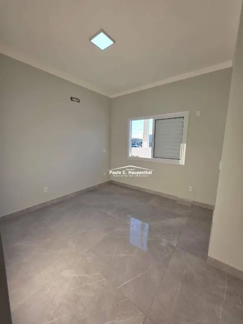 Foto 9 de Casa com 2 quartos à venda, 150m2 em Ararangua - SC