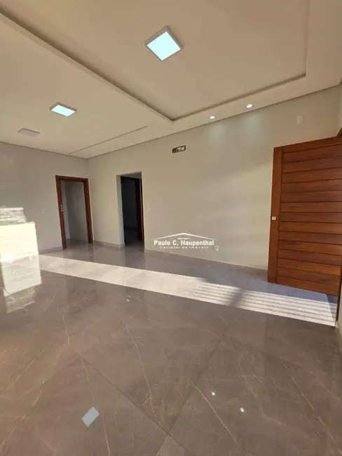 Foto 5 de Casa com 2 quartos à venda, 150m2 em Ararangua - SC
