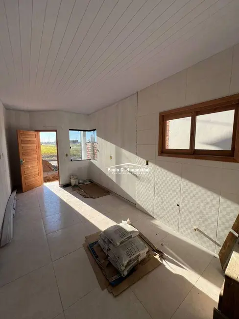 Casa com 2 quartos à venda, 144m2 em Ararangua - SC - imagem 4 Foto 4 de Casa com 2 quartos à venda, 144m2 em Ararangua - SC