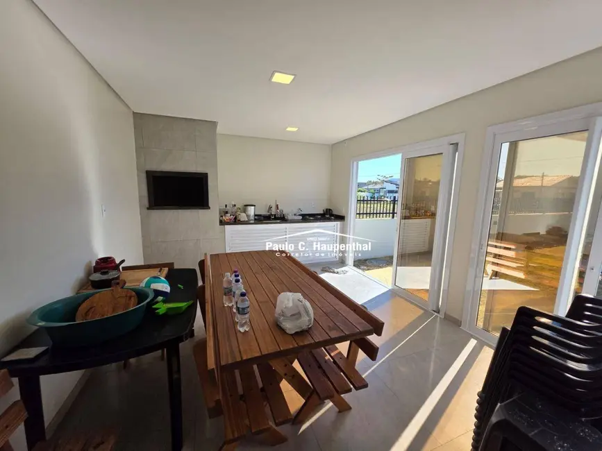 Casa com 2 quartos à venda, 225m2 em Ararangua - SC - imagem 9 Foto 9 de Casa com 2 quartos à venda, 225m2 em Ararangua - SC