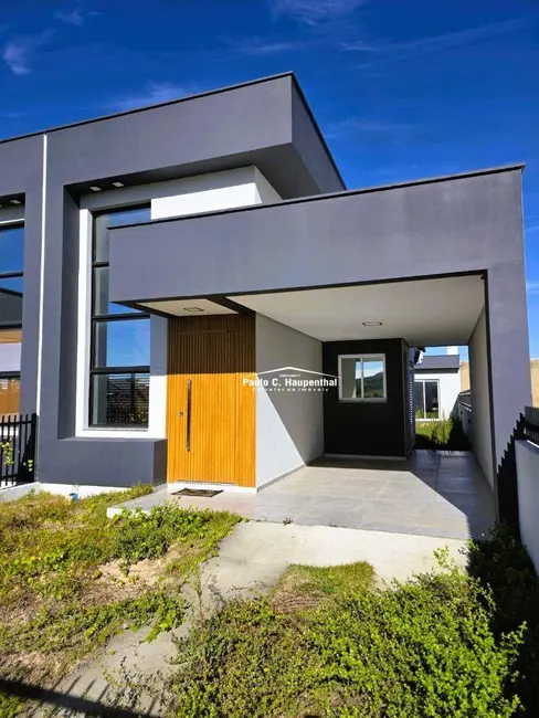 Casa com 2 quartos à venda, 225m2 em Ararangua - SC - imagem 2 Foto 2 de Casa com 2 quartos à venda, 225m2 em Ararangua - SC