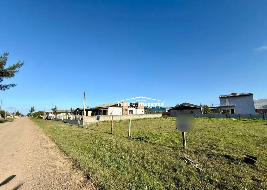 Foto 1 de Terreno / Lote à venda, 600m2 em Balneario Arroio Do Silva - SC