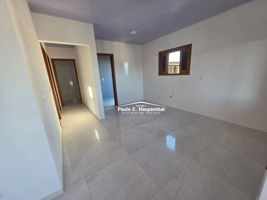 Foto 1 de Casa com 2 quartos à venda, 300m2 em Balneario Arroio Do Silva - SC