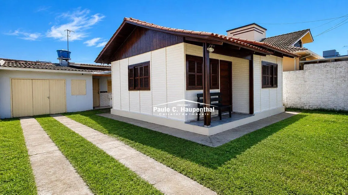 Foto 2 de Casa com 3 quartos à venda, 260m2 em Centro, Balneario Arroio Do Silva - SC