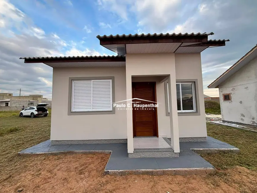 Foto 1 de Casa com 2 quartos à venda, 300m2 em Ararangua - SC