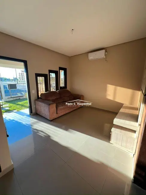 Casa com 3 quartos à venda, 300m2 em Urussanguinha, Ararangua - SC - imagem 4 Foto 4 de Casa com 3 quartos à venda, 300m2 em Urussanguinha, Ararangua - SC