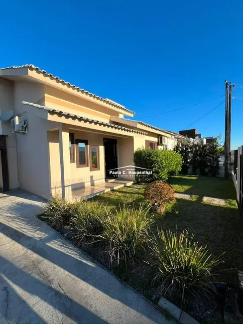 Casa com 3 quartos à venda, 300m2 em Urussanguinha, Ararangua - SC - imagem 2 Foto 2 de Casa com 3 quartos à venda, 300m2 em Urussanguinha, Ararangua - SC