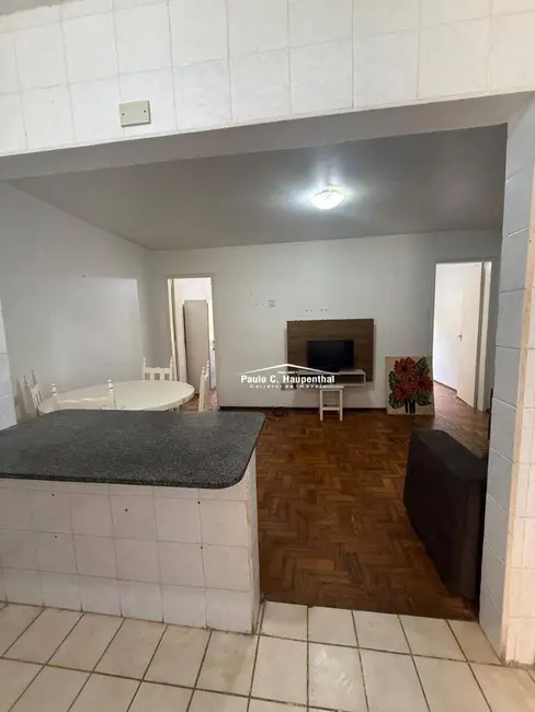 Apartamento com 2 quartos à venda, 66m2 em Centro, Balneario Arroio Do Silva - SC - imagem 4 Foto 4 de Apartamento com 2 quartos à venda, 66m2 em Centro, Balneario Arroio Do Silva - SC