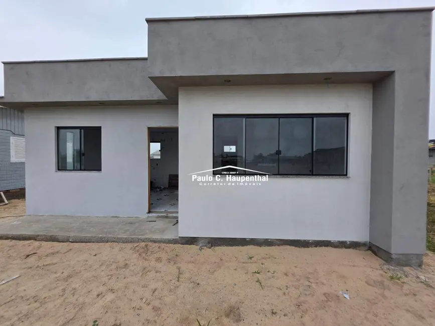 Foto 1 de Casa com 2 quartos à venda, 300m2 em Balneario Arroio Do Silva - SC