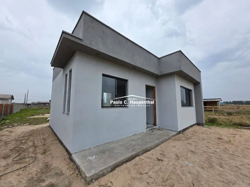 Foto 2 de Casa com 2 quartos à venda, 300m2 em Balneario Arroio Do Silva - SC