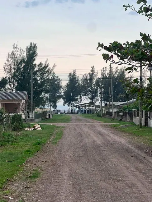 Foto 4 de Terreno / Lote à venda, 300m2 em Balneario Arroio Do Silva - SC