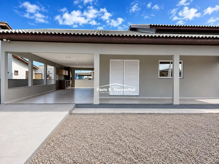 Foto 1 de Casa com 3 quartos à venda, 300m2 em Balneario Arroio Do Silva - SC