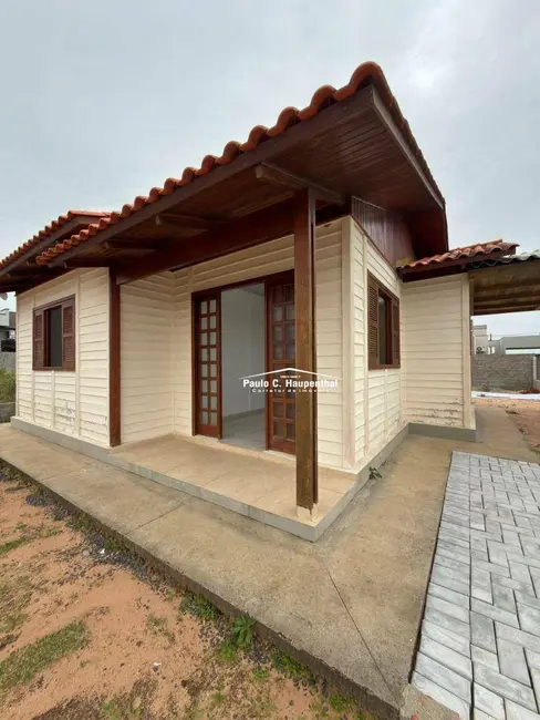 Foto 3 de Casa com 2 quartos à venda, 300m2 em Ararangua - SC